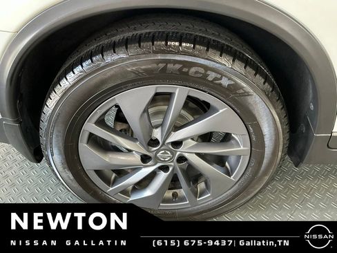 Used 2016 Nissan Rogue SL w/ SL Premium Package FWD image 52
