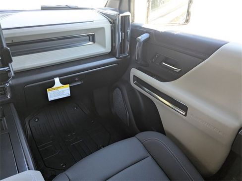 New 2026 GMC Hummer EV SUV image 18