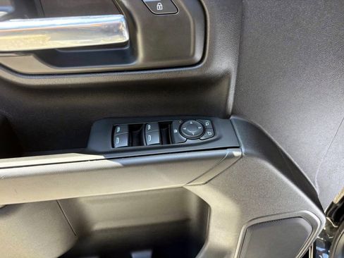 Used 2023 Chevrolet Silverado 1500 Custom Trail Boss image 13