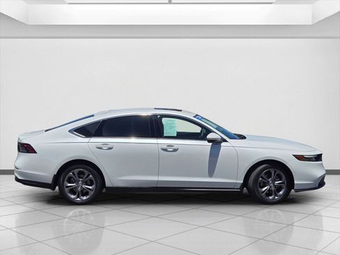 Certified 2024 Honda Accord EX image 4