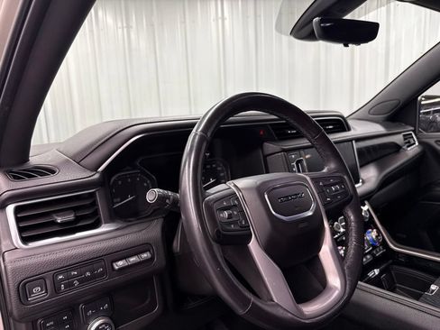 Used 2021 GMC Yukon Denali w/ Denali Premium Package AWD/4WD image 20