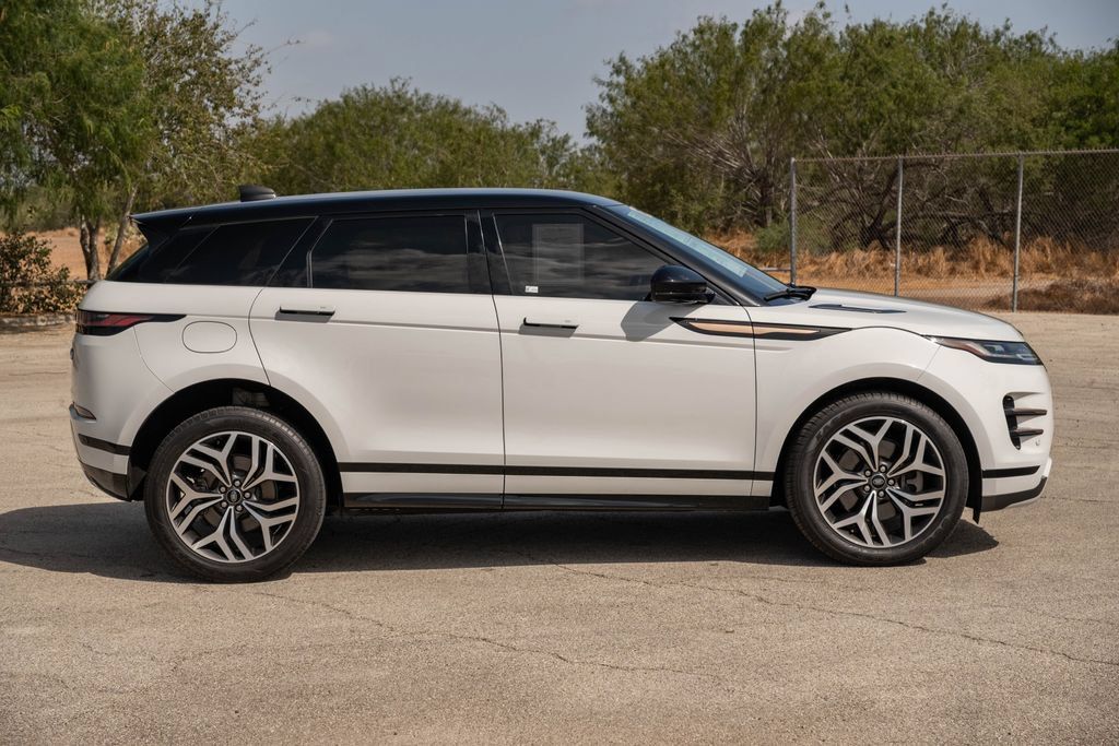 Used 2023 Land Rover Range Rover Evoque R-Dynamic S AWD/4WD image 9