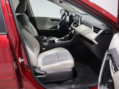 Used 2021 Toyota RAV4 Limited AWD/4WD image 22