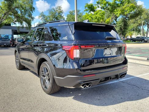 Certified 2025 Ford Explorer ST w/ Sun And Sound Package image 7