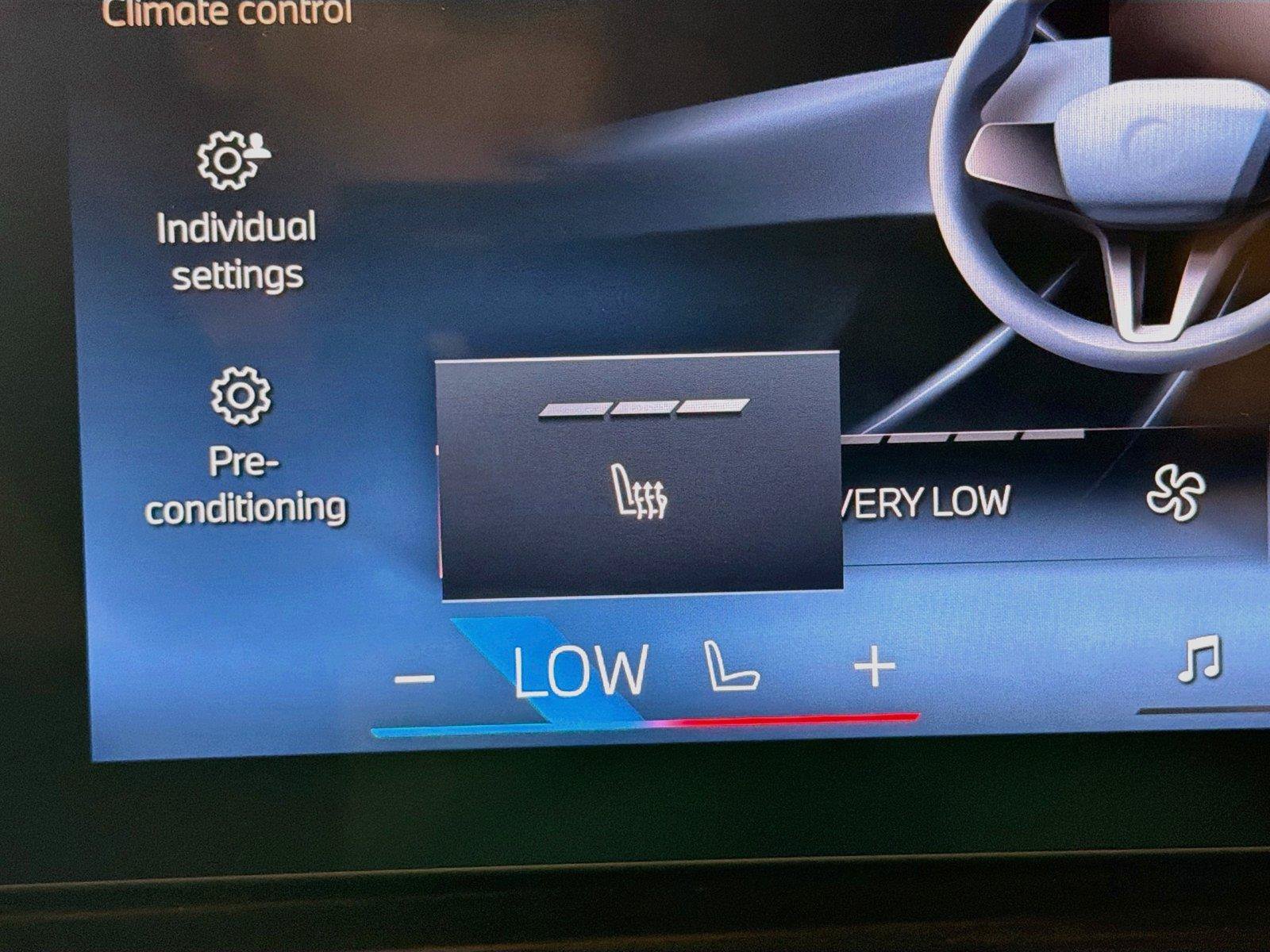 New 2026 BMW X5 sDrive40i w/ Premium Package RWD image 18
