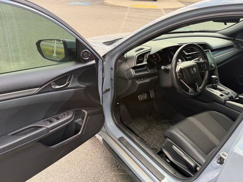 Used 2020 Honda Civic Sport image 11
