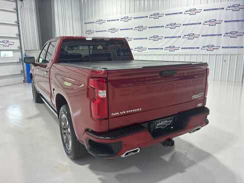 Used 2023 Chevrolet Silverado 1500 High Country w/ Technology Package AWD/4WD image 5