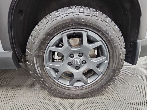 Used 2025 Honda Pilot TrailSport image 42