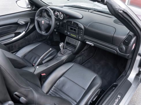 Used 2003 Porsche Boxster S image 25