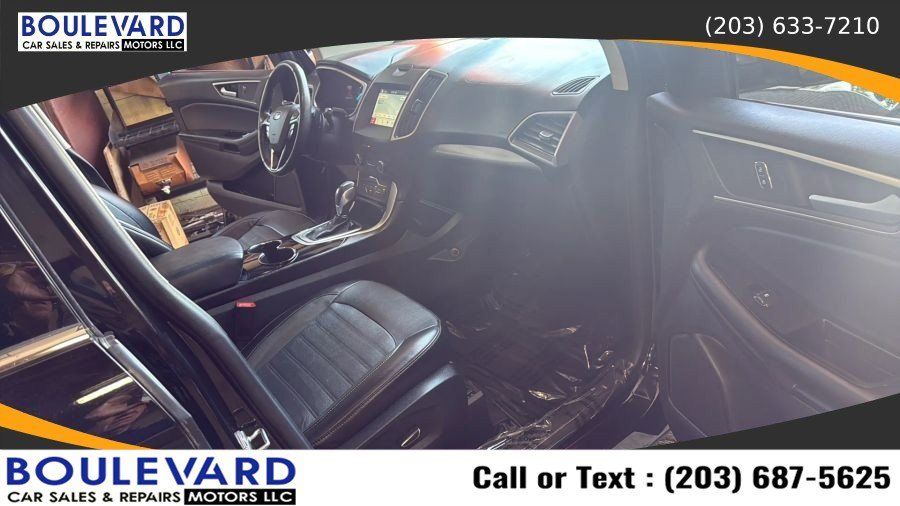 Used 2018 Ford Edge SEL w/ Equipment Group 201A AWD/4WD image 43