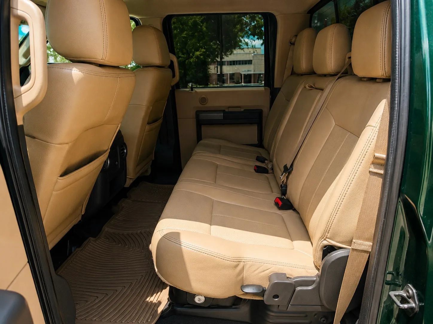 Used 2012 Ford F250 Lariat w/ Lariat Interior Pkg AWD/4WD image 10