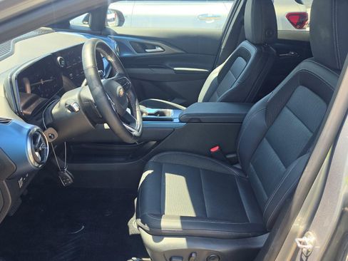 Used 2024 Chevrolet Equinox EV LT w/ LPO, Blackout Package FWD image 25