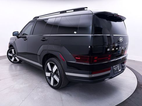 Used 2024 Hyundai Santa Fe Limited FWD image 2