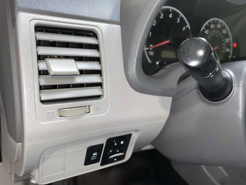 Used 2010 Toyota Corolla LE FWD image 24
