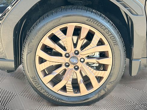 Used 2025 Subaru Forester Sport image 37