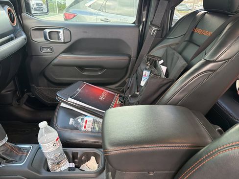 Used 2023 Jeep Gladiator Mojave w/ LED Lighting Group image 18