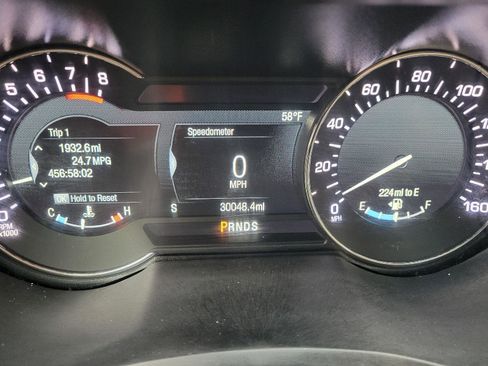 Used 2019 Lincoln MKZ Reserve FWD image 13