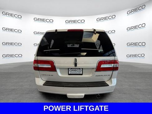 Used 2012 Lincoln Navigator 2WD w/ Monochrome Appearance Pkg image 6
