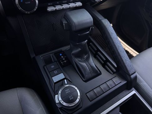 Used 2024 Toyota Tacoma SR5 image 18