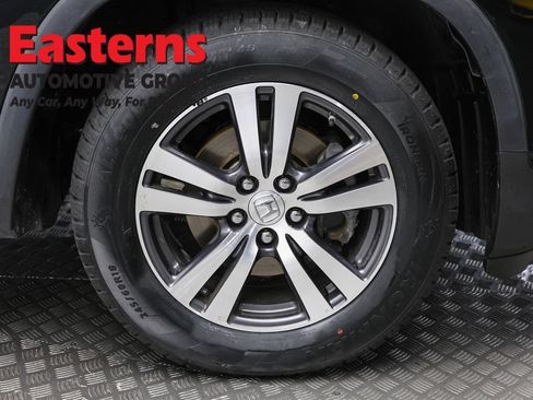 Used 2018 Honda Pilot EX image 30