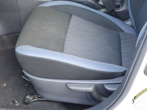 Used 2024 Nissan Versa SV FWD image 13
