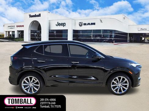 Used 2025 Buick Encore GX Avenir w/ Avenir Technology Package image 8