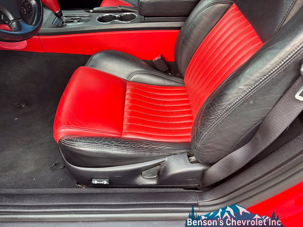 Used 2005 Ford Thunderbird RWD image 17