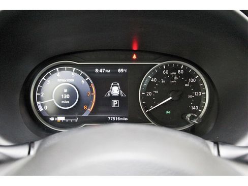 Certified 2020 Nissan Kicks SV image 12