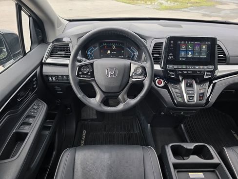 Used 2024 Honda Odyssey Elite image 14