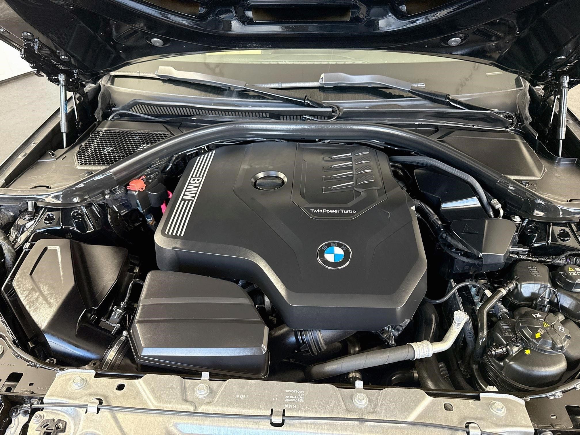 Used 2023 BMW 330i Sedan w/ Driving Assistance Package RWD image 39