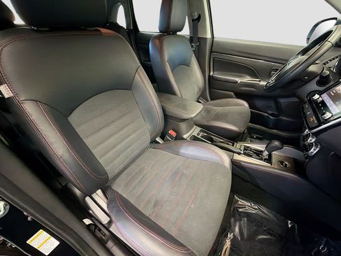 Used 2024 Mitsubishi Outlander Sport SE image 15