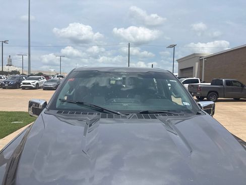 Used 2021 Ford F150 Lariat w/ Equipment Group 502A High AWD/4WD image 6