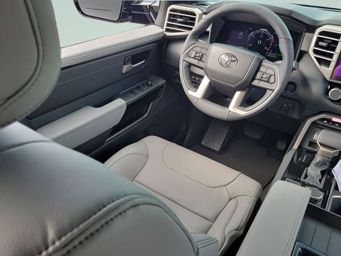 New 2026 Toyota Tundra Limited AWD/4WD image 16