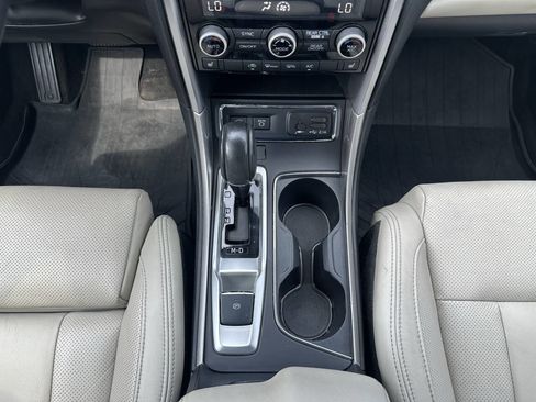 Used 2019 Subaru Ascent Limited image 18