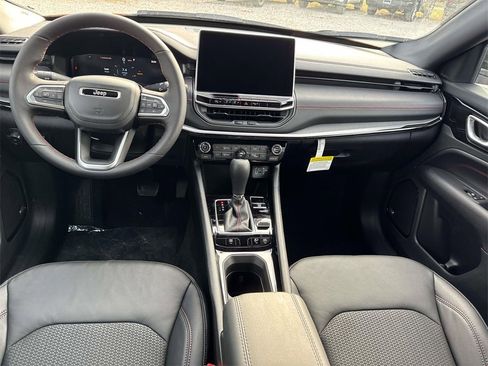 New 2026 Jeep Compass Trailhawk w/ Sun, Sound & Navigation Group image 3