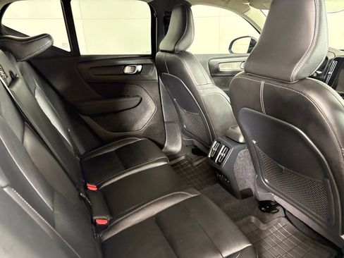 Used 2023 Volvo XC40 B5 Plus w/ Driver Assist Package AWD/4WD image 17