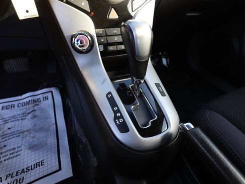 Used 2012 Chevrolet Cruze LT image 16