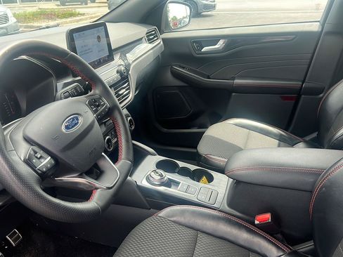 Used 2024 Ford Escape ST-Line w/ Equipment Group 301A FWD image 17
