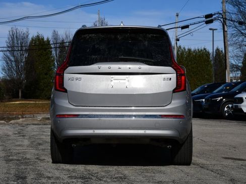 Certified 2025 Volvo XC90 B5 Plus image 6