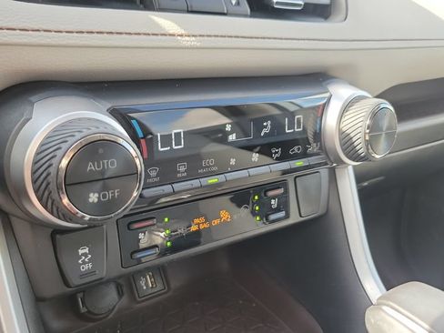 Used 2023 Toyota RAV4 Limited FWD image 18