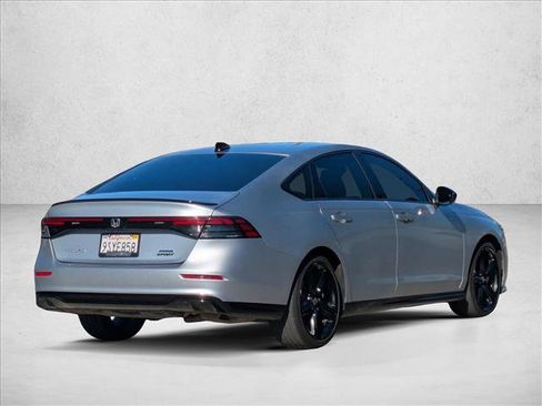 Used 2025 Honda Accord Sport image 5