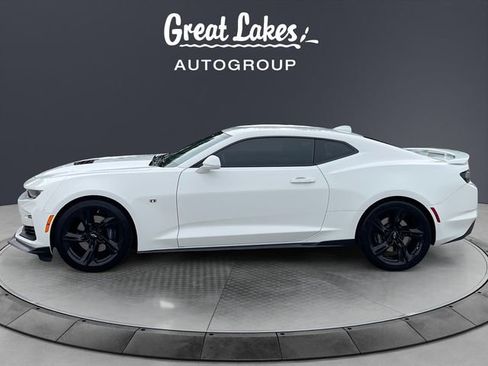 Used 2022 Chevrolet Camaro SS RWD image 2