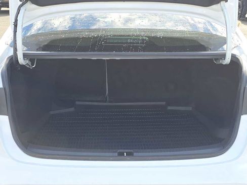 Used 2021 Toyota Corolla LE FWD image 14