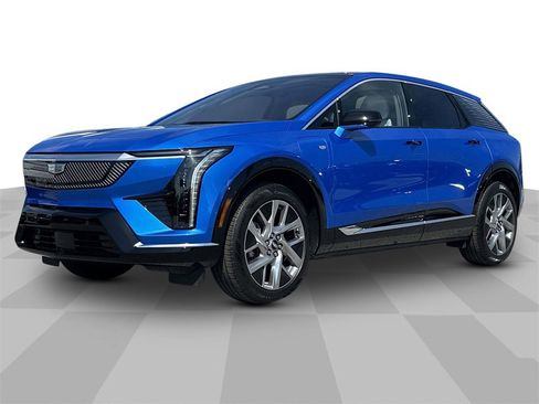 New 2025 Cadillac Optiq Luxury 1 image 2