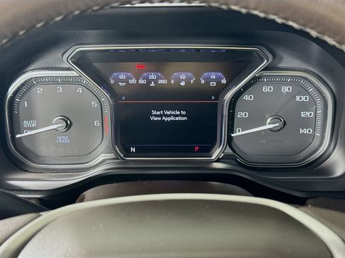 Used 2021 GMC Yukon Denali w/ Denali Premium Package AWD/4WD image 14