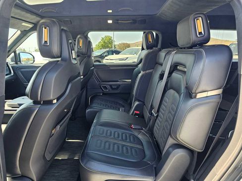 Used 2024 Rivian R1S Adventure AWD/4WD image 18