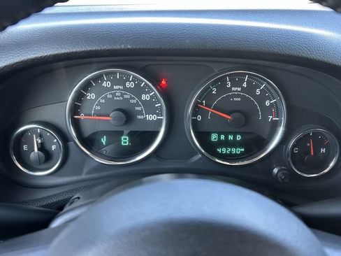 Used 2018 Jeep Wrangler Unlimited Rubicon w/ Connectivity Group AWD/4WD image 29