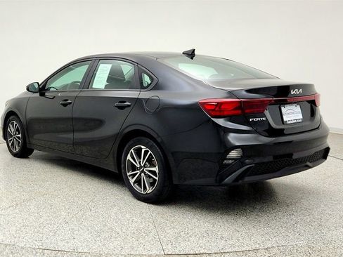 Used 2023 Kia Forte LXS w/ LXS Technology Package FWD image 7
