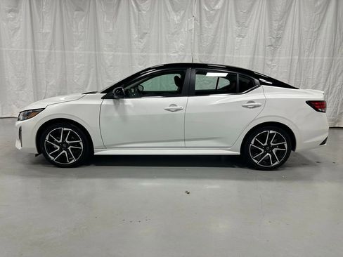 Used 2024 Nissan Sentra SR image 4