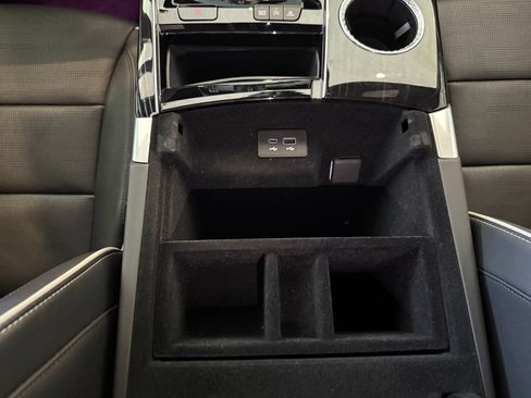Used 2025 Cadillac Escalade Sport w/ LPO, Floor Liner Package AWD/4WD image 29
